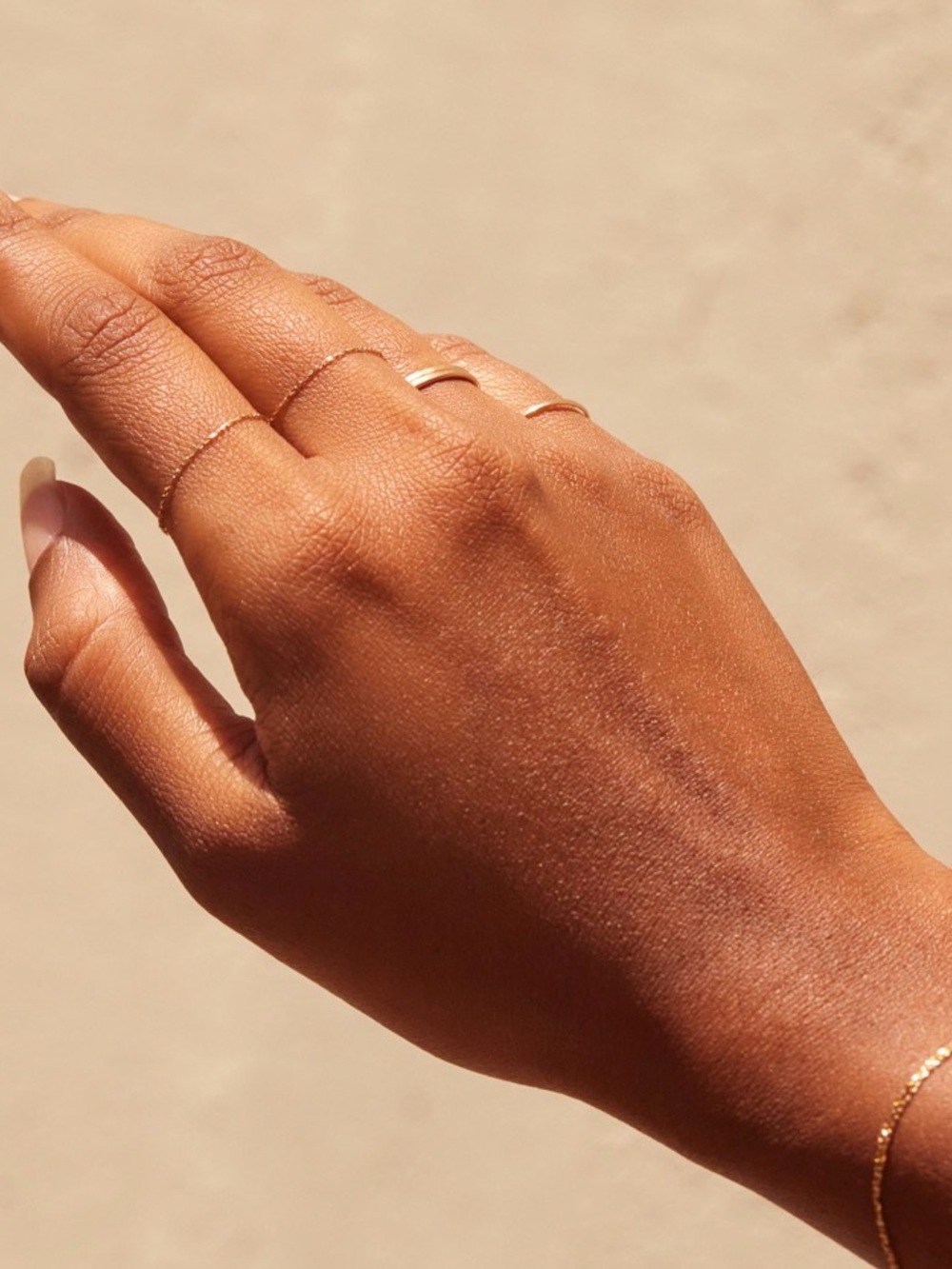 Catbird Hundred Summers Gold Chain Ring
Catbird Jewelry - Picture 16 of 16